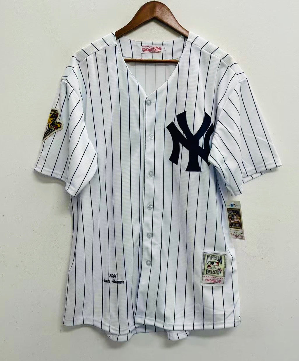 Bernie Williams 2001 New York Yankees Official MLB Mitchell product image 2
