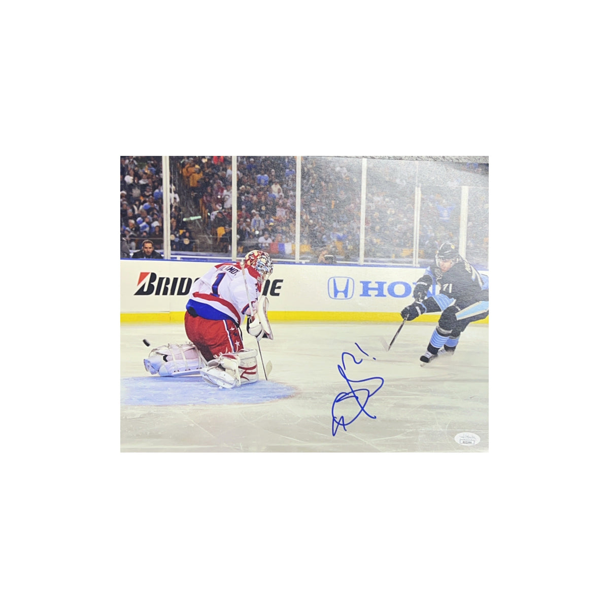 Semyon Varlamov Autographed Washington Capitols 11x14 JSA product image 1, provided for visual reference and product detail