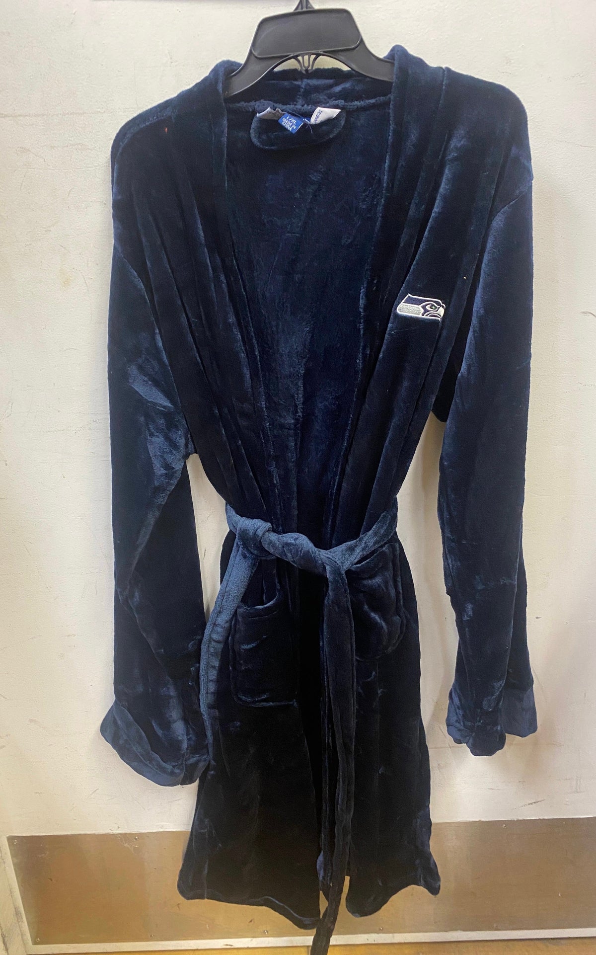 Seattle Seahawks Men’s/Woman Official NFL bath robe 26x47 product image 2