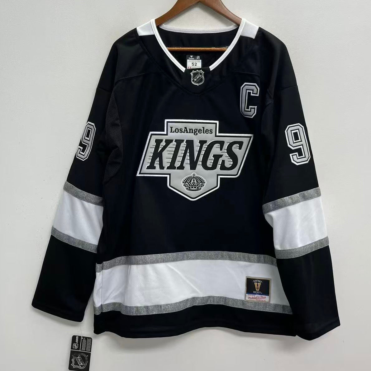 Wayne Gretzky Los Angeles Kings Official NHL Jersey product image 2