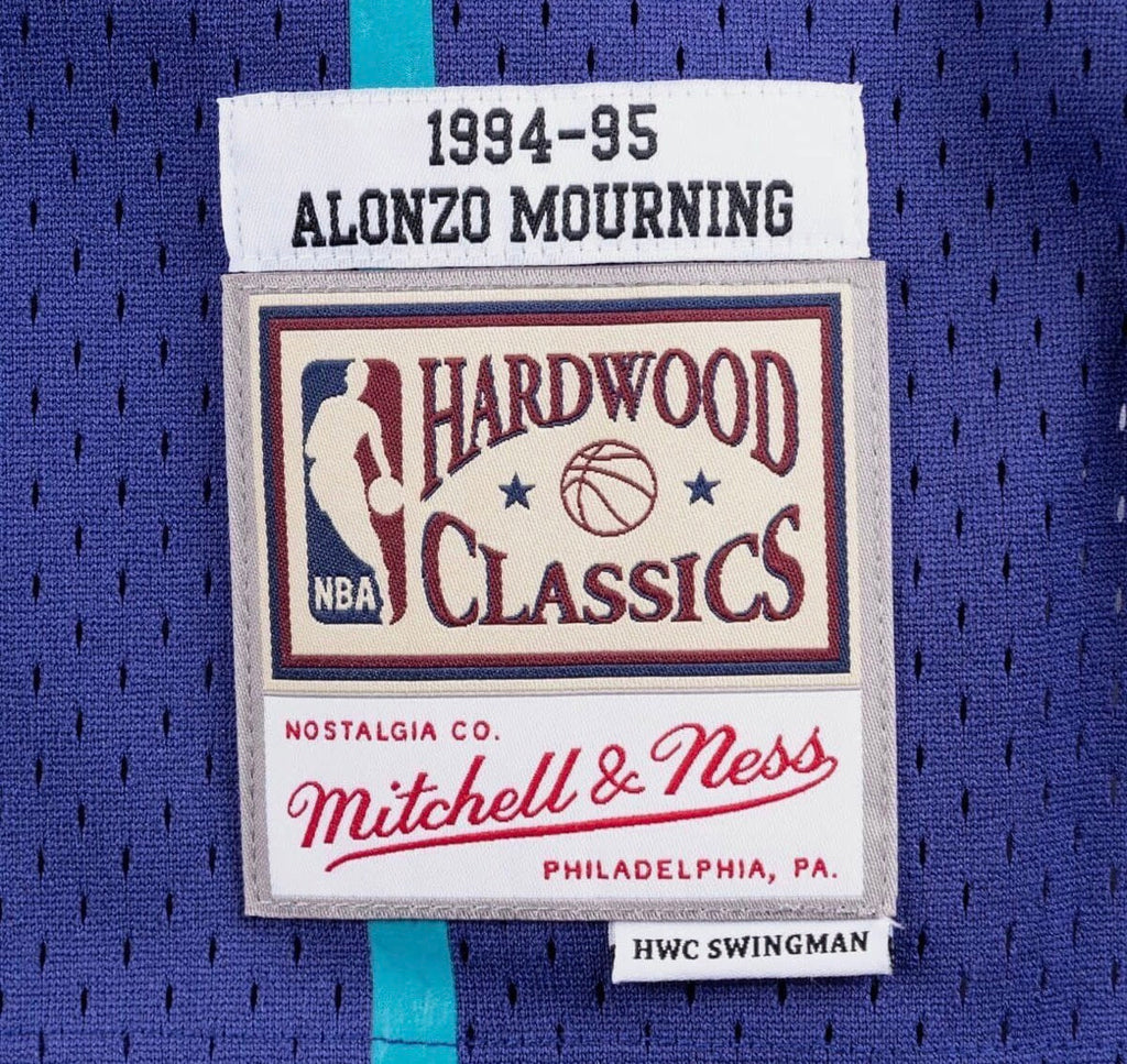 Alonso Mourning Charlotte Hornets 1994-95 Official NBA product image 3