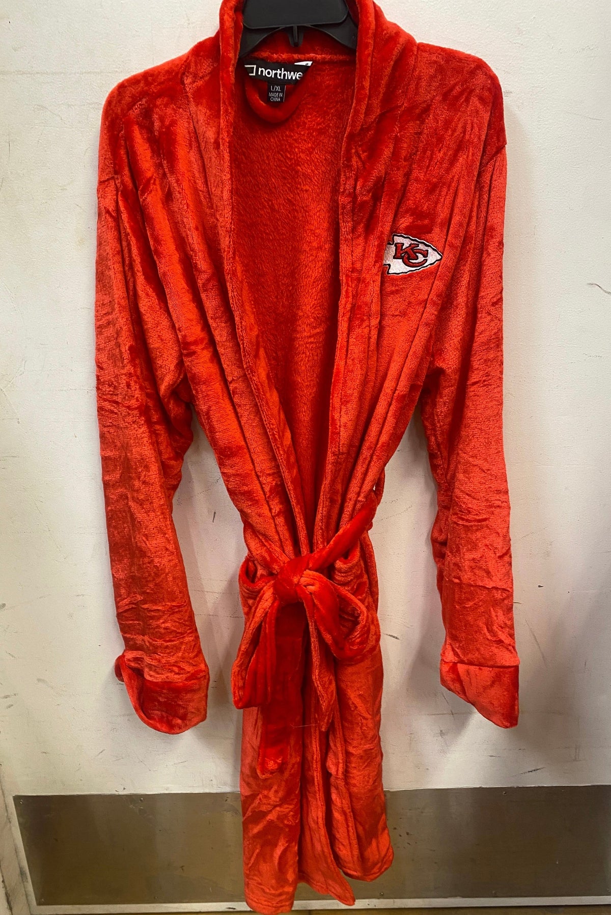 Kansas City Chiefs Men’s/Woman Official NFL bath robe 26x47 product image 2