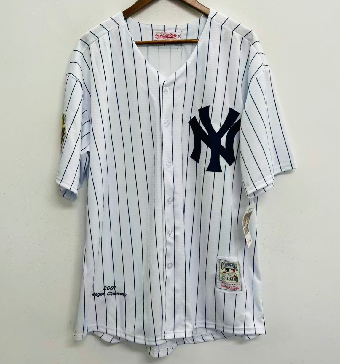 Roger Clemens 2001 New York Yankees Official MLB Mitchell & product image 2