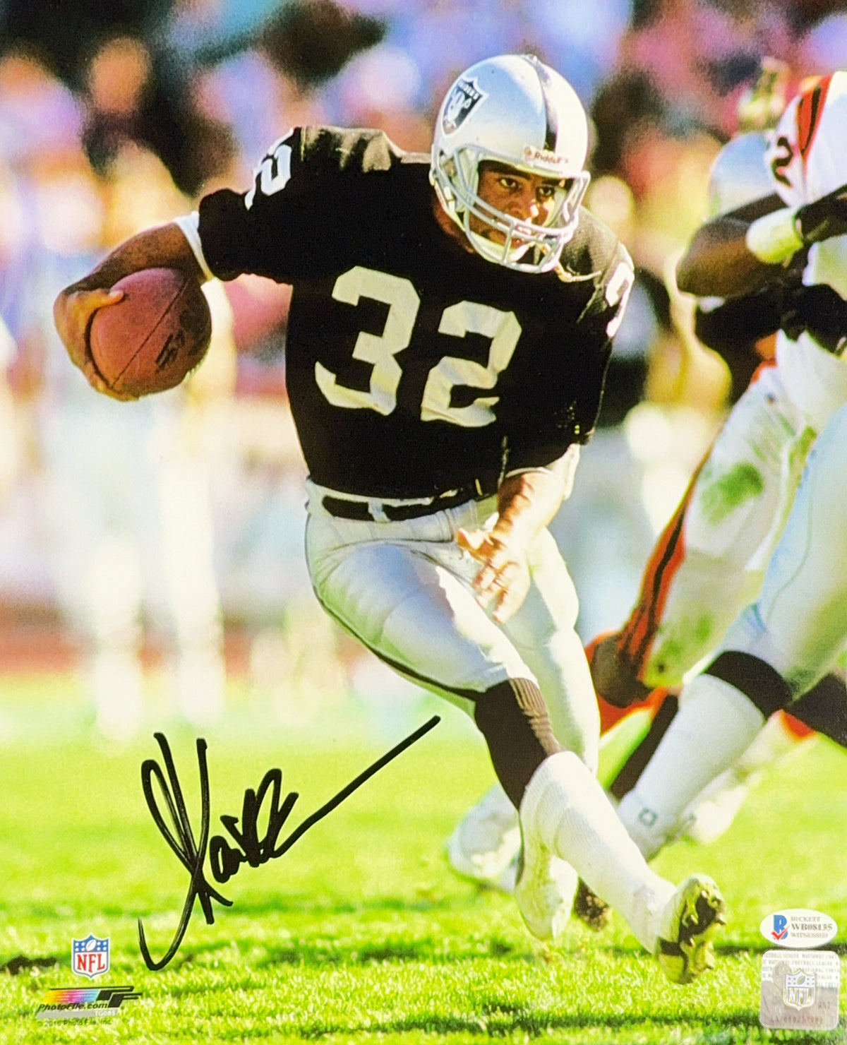 Marcus Allen Autographed Oakland Raiders 11x14 Beckett product image 1, provided for visual reference and product detail