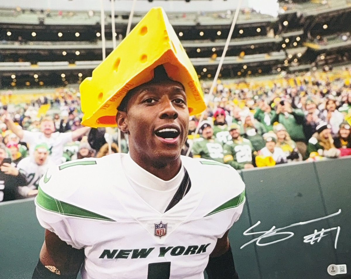 Sauce Gardner Autographed New York Jets Cheese Head 16x20 Beckett product image 1, provided for visual reference and product