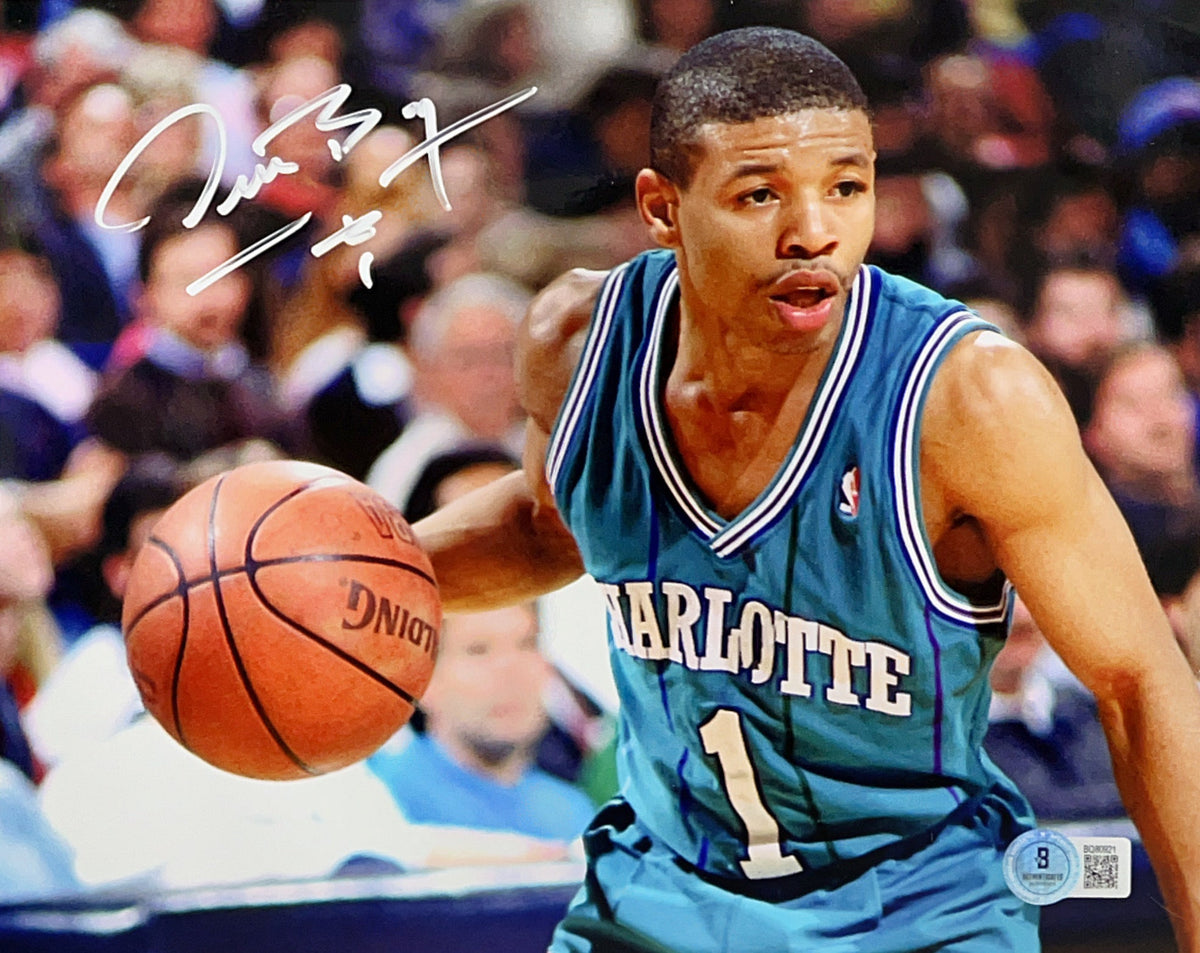 Muggsy Bogues Close up Dribbling Autographed 8x10 Beckett product image 1, provided for visual reference and product detail