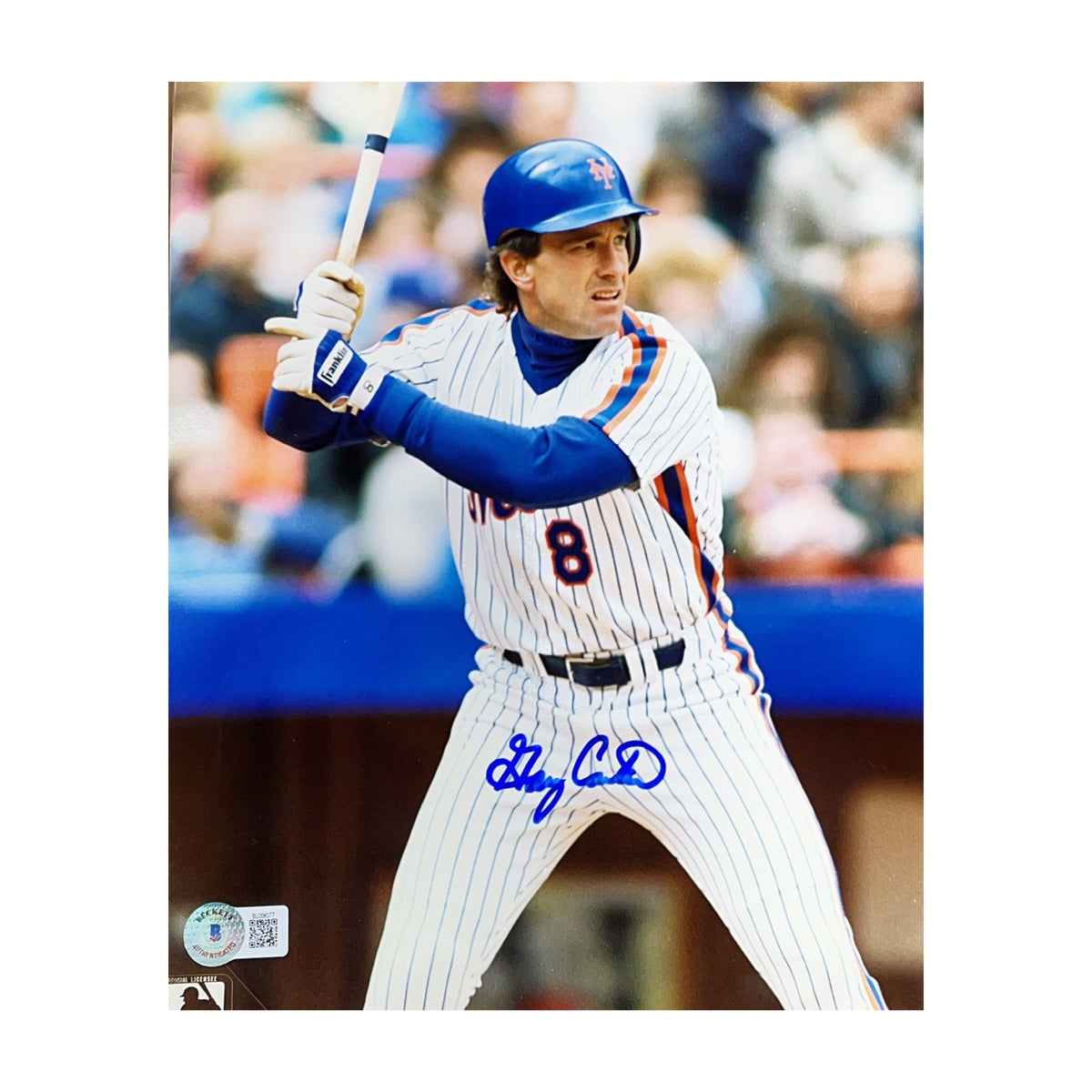 Gary Carter Autographed New York Mets Hitting 8x10 Beckett - Unframed product image 1, provided for visual reference and