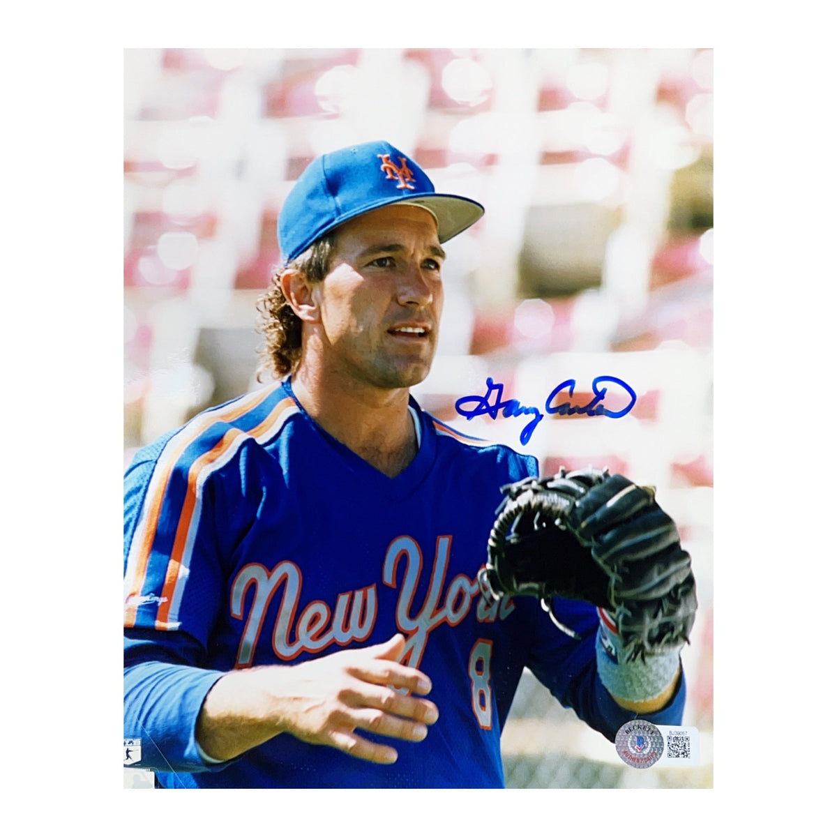 Gary Carter Autographed New York Mets Catch 8x10 Beckett - Unframed product image 1, provided for visual reference and