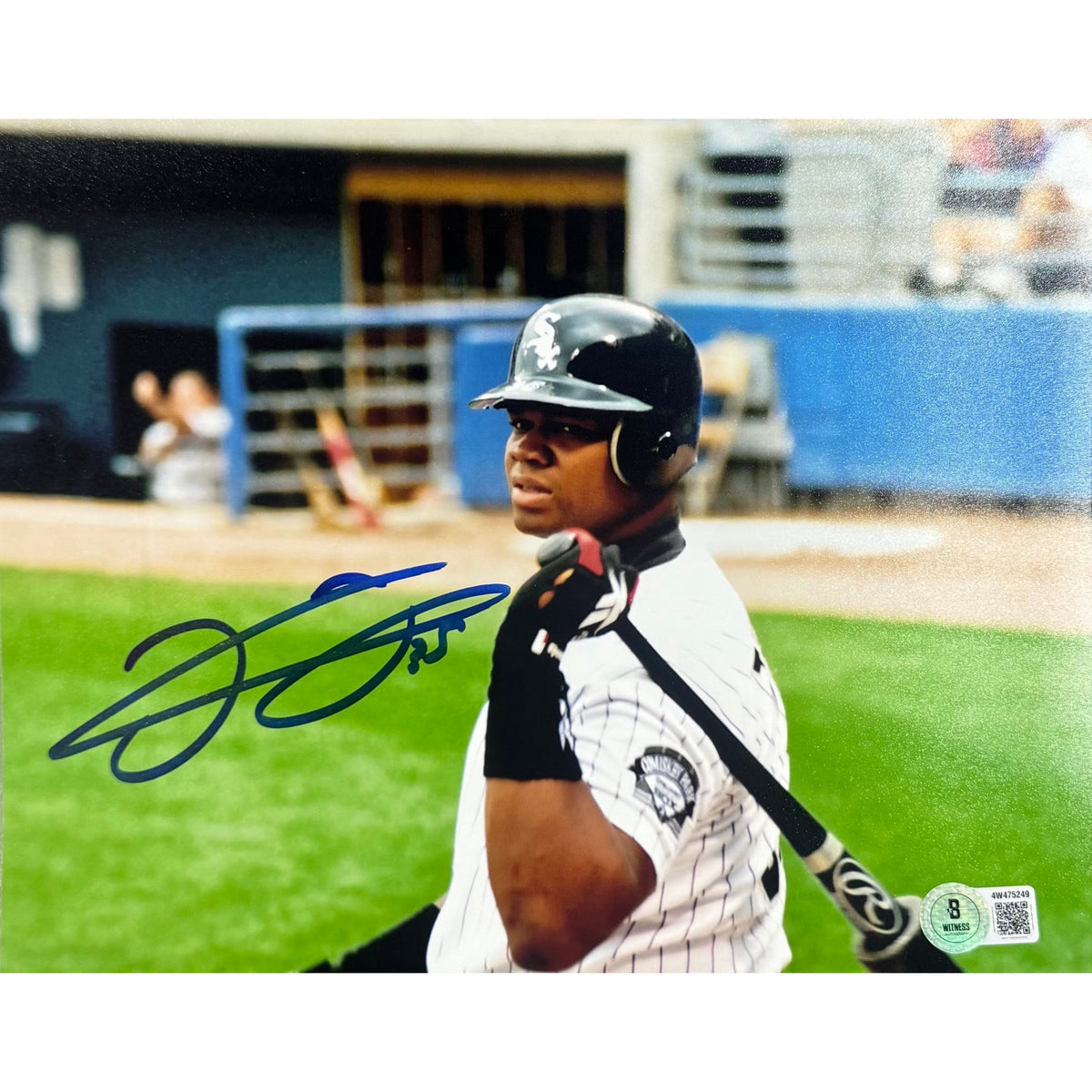 Frank Thomas Chicago White Sox White Jersey Bat Rested On Shoulder 8x10 Beckett BAS product image 1, provided for visual